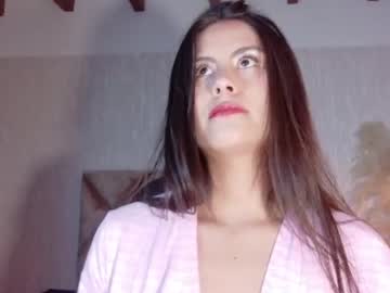 alanis 22