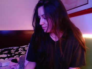 ariana rose4