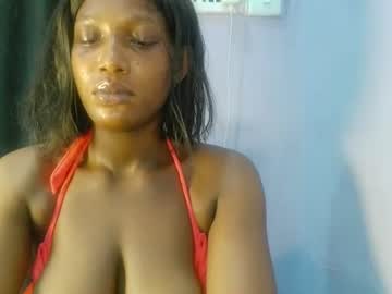 bigtits giina