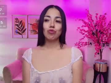 sara  strawberr
